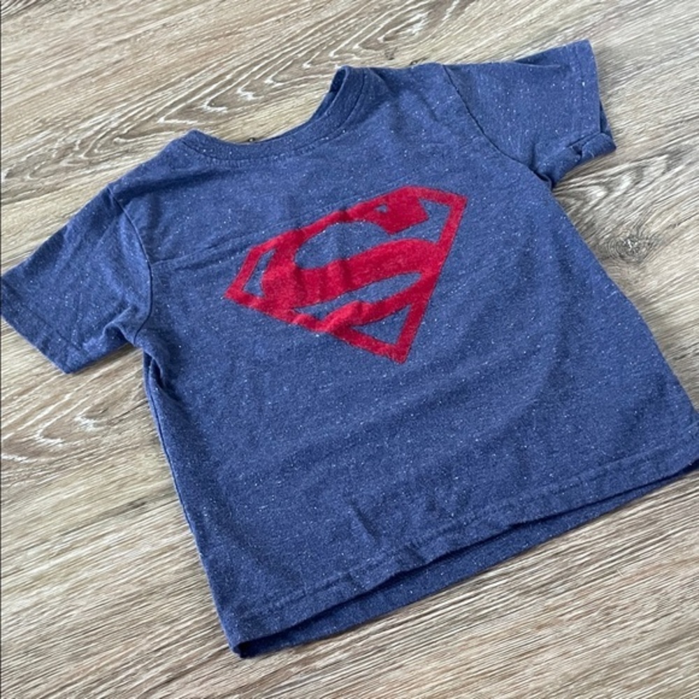Superman T-shirt navy white specks Kids Tee Red Superman Shield Graphic 5T